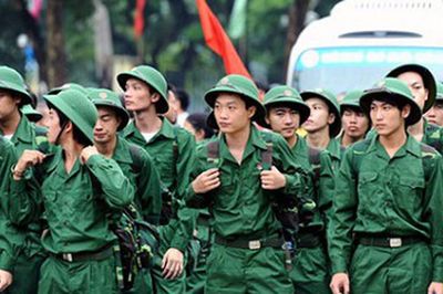Có được tạm hoãn nghĩa vụ quân sự do thời gian học đại học kéo dài?