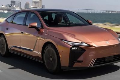 Lexus, Mercedes-Benz, Volvo sắp ra mắt 4 mẫu xe điện tại Việt Nam