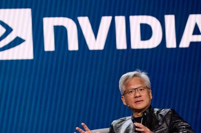 Nvidia tiến sát mốc vốn hóa thị trường 6 nghìn tỷ USD