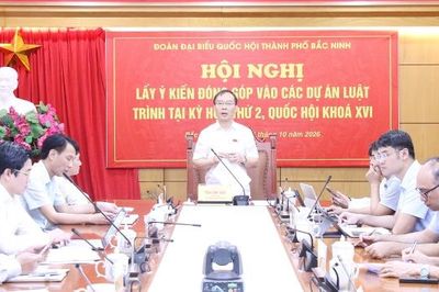 Đoàn đại biểu Quốc hội thành phố Bắc Ninh lấy ý kiến góp ý vào 3 dự án luật