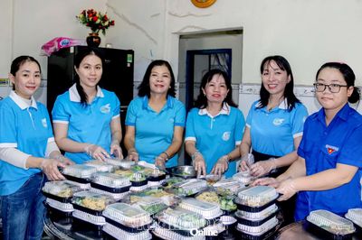 “Bếp cơm phụ nữ” lan tỏa yêu thương