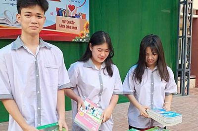Nối dài “vòng đời” sách giáo khoa