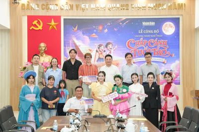 NSND Xuân Bắc, Tự Long giao lưu với khán giả nhỏ tuổi trong 'Chắp cánh tuổi thơ'