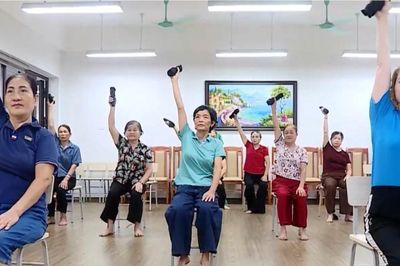 Mô hình dưỡng lão bán trú công lập quá tải