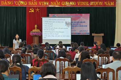 Nâng cao năng lực thực hiện bình đẳng giới cho gần 300 cán bộ cấp xã