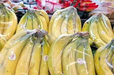 Vì sao chuối trong siêu thị thường bán nải 3-6 quả thay vì nguyên cả buồng?