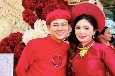 Hoài Lâm rước dâu bằng xe máy, đám cưới ấm cúng 200 khách ở quê nhà