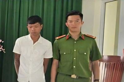 Xem livestream thấy vợ uống bia, người đàn ông ở Đắk Lắk nổi giận đốt nhà