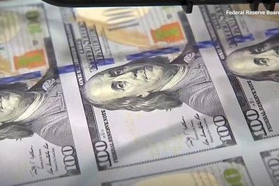 Đằng sau đà tăng của đồng USD
