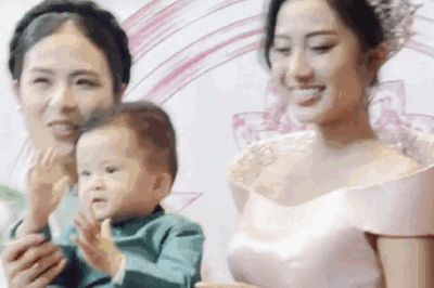 Ngọc Hân đưa con trai 1 tuổi lên thảm đỏ Hoa hậu Việt Nam 2026
