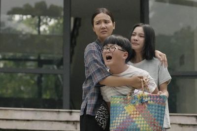 Phan Minh Huyền thử sức với hình tượng người phụ nữ thôn quê