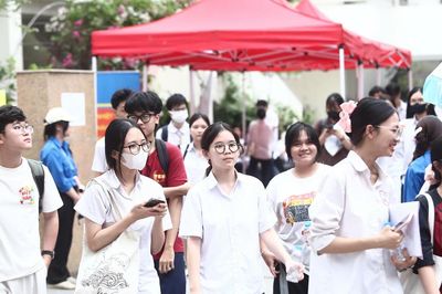 Bỏ điểm cộng IELTS, làm sao bảo đảm công bằng cho thí sinh?