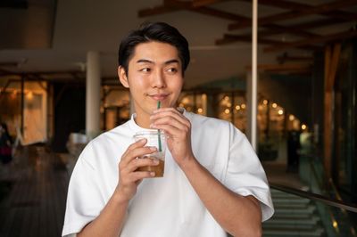 Khung giờ uống cà phê tốt cho gan và tim mạch