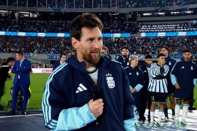 Bài phát biểu xúc động cả Argentina của Messi