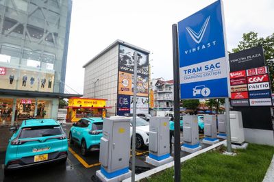 Doanh nghiệp không bắt buộc mở trạm sạc cho hãng xe khác
