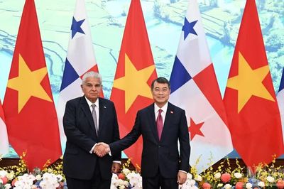 [Ảnh] Thủ tướng Lê Minh Hưng hội kiến với Tổng thống Panama Jose Raul Mulino