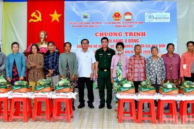 'Gian hàng 0 đồng' mừng lễ Sene Dolta của đồng bào Khmer