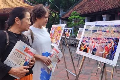 Hà Nội chuyển động qua những khung hình