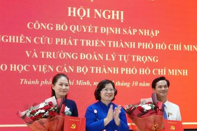 Bà Nguyễn Thị Nhật Hằng làm Giám đốc Học viện Cán bộ TPHCM