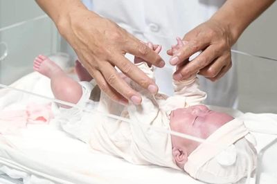 Chồng qua đời, vợ có thể được dùng tinh trùng để sinh con