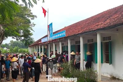 Vụ hàng trăm học sinh nghỉ học: Phụ huynh thừa nhận sai khi ngăn con đến trường