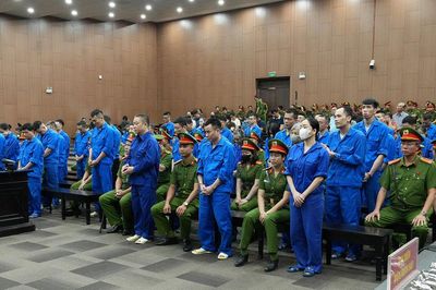 Các bị cáo trong vụ án tại Viện Pháp y tâm thần Trung ương lĩnh án