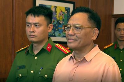 Hai cựu sếp ngân hàng tiếp tay 'bầu' Đoan phạm tội là ai?