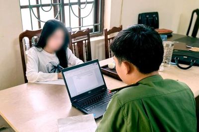 Công an Hưng Yên làm việc với nữ admin nhóm Facebook 'Những người ghét bố mẹ'