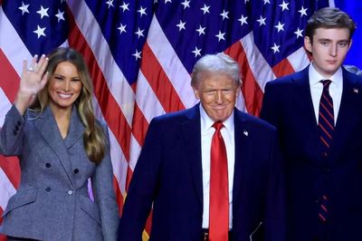 Gia đình ông Trump từng bị FBI theo dõi
