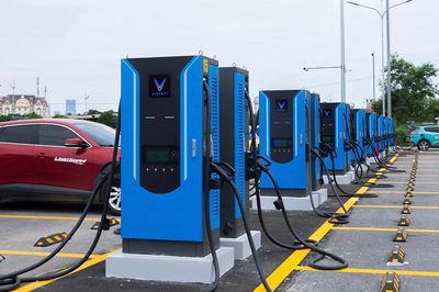 Bộ Công Thương: Chỉ đưa quy chuẩn trạm sạc xe điện, việc kinh doanh đầu tư do DN quyết