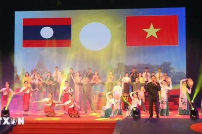 Quan hệ Việt Nam-Lào: Từ 'đoàn kết đặc biệt' đến 'gắn kết chiến lược' trong kỷ nguyên mới