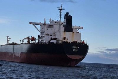 Xu hướng mới của các tàu chở dầu Nga dưới áp lực trừng phạt