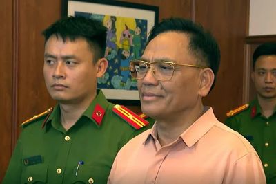 2 lãnh đạo Vietcombank Thanh Hóa qua mặt hội sở, giúp Bầu Đoan thâu tóm dự án