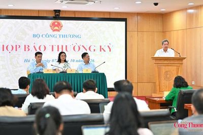 Bộ Công Thương chủ động kịch bản bảo đảm điện trước thời tiết cực đoan