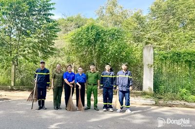 Đội chữa cháy và CNCH khu vực 3 tích cực hưởng ứng các hoạt động dân vận