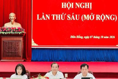 Đảng bộ phường Diên Hồng kết nạp đảng viên mới đạt 93,15% chỉ tiêu