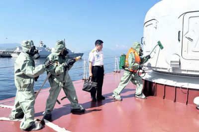 Quân chủng Hải quân kiểm tra đơn vị vững mạnh toàn diện “mẫu mực, tiêu biểu” tại Cam Ranh