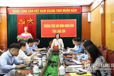 Thường trực HĐND tỉnh làm việc với Ban Pháp chế HĐND tỉnh