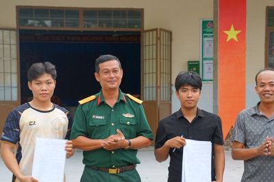 Khát khao màu áo lính