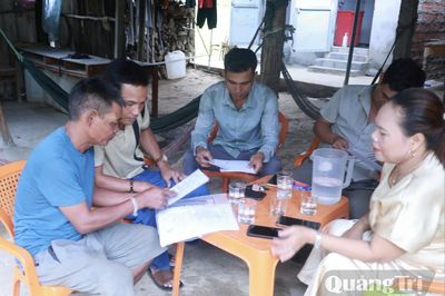 Cán bộ cơ sở tận tụy, sát dân