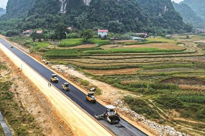 Áp lực giải ngân đầu tư công trong chặng nước rút