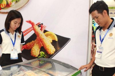 Xuất khẩu cần tăng tốc, không để doanh nghiệp 'mắc kẹt' vì thuế