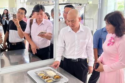 TP Hồ Chí Minh khuyến khích phụ huynh giám sát nguồn thực phẩm trong nhà trường