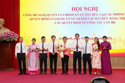 Xã An Khánh kiện toàn bộ máy sau sắp xếp