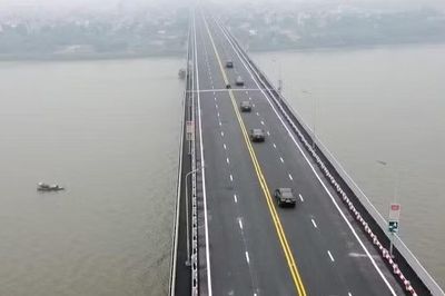 Một số xe ô tô bị cấm lưu thông qua cầu Thăng Long