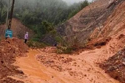 Tp. Huế: Mưa lớn vẫn còn tiếp diễn, cảnh báo nguy cơ lũ quét, sạt lở đất