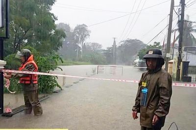 Dự báo thời tiết ngày 7/10: Miền Trung mưa như trút, tâm mưa dồn về Huế, Đà Nẵng