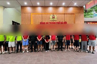 Khởi tố 21 bị can trong vụ buôn bán hàng cấm, thu giữ hơn 122.000 sản phẩm