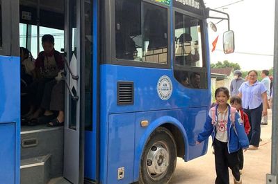 Vụ hàng trăm học sinh nghỉ học: Phụ huynh nhận sai khi ngăn con đến trường