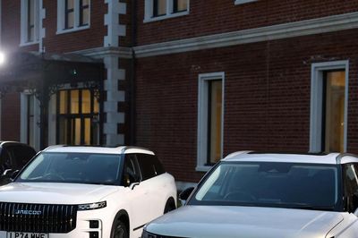 Anh cân nhắc áp thuế lên ô tô nhập khẩu từ Trung Quốc